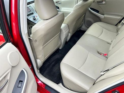 Used 2013 Toyota Prius Four w/ Deluxe Solar Roof Pkg image 29