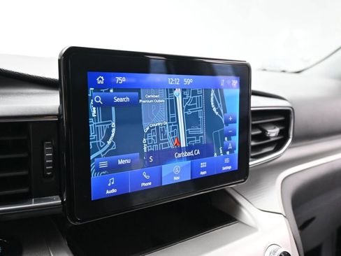 Certified 2022 Ford Explorer XLT w/ Equipment Group 202A image 15