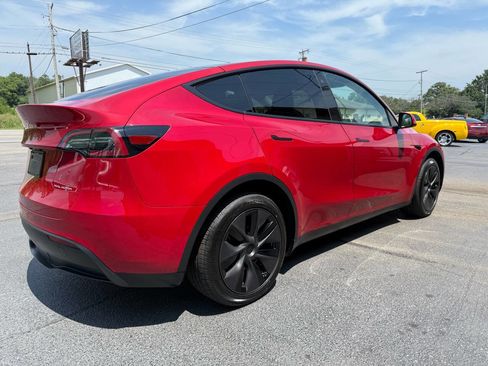 Used 2023 Tesla Model Y Long Range image 28