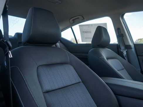 New 2025 Nissan Altima 2.5 SV image 10