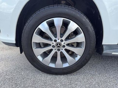 Used 2017 Mercedes-Benz GLS 450 4MATIC image 9