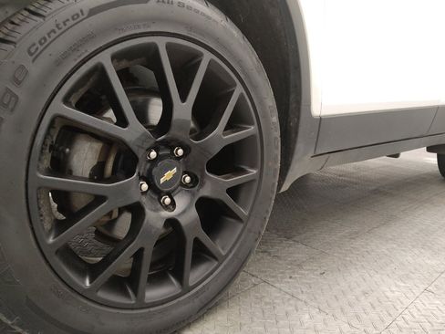 Used 2021 Chevrolet Trax LT w/ Premium Seat Package image 31