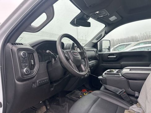 Used 2025 GMC Sierra 3500 Pro w/ 1SA Pro Safety Plus Package image 5