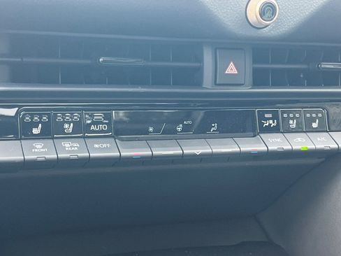 Certified 2026 Toyota Crown XLE image 25