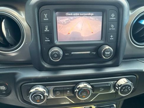 Used 2020 Jeep Wrangler Unlimited Sport S AWD/4WD image 7