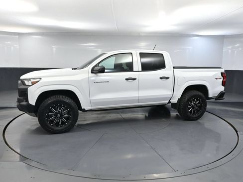 Used 2023 Chevrolet Colorado W/T w/ WT Convenience Package II AWD/4WD image 11
