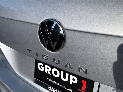 Used 2024 Volkswagen Tiguan S image 10