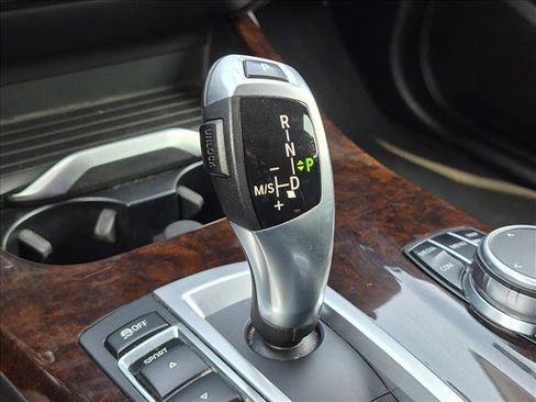 Used 2017 BMW X3 sDrive28i RWD image 9