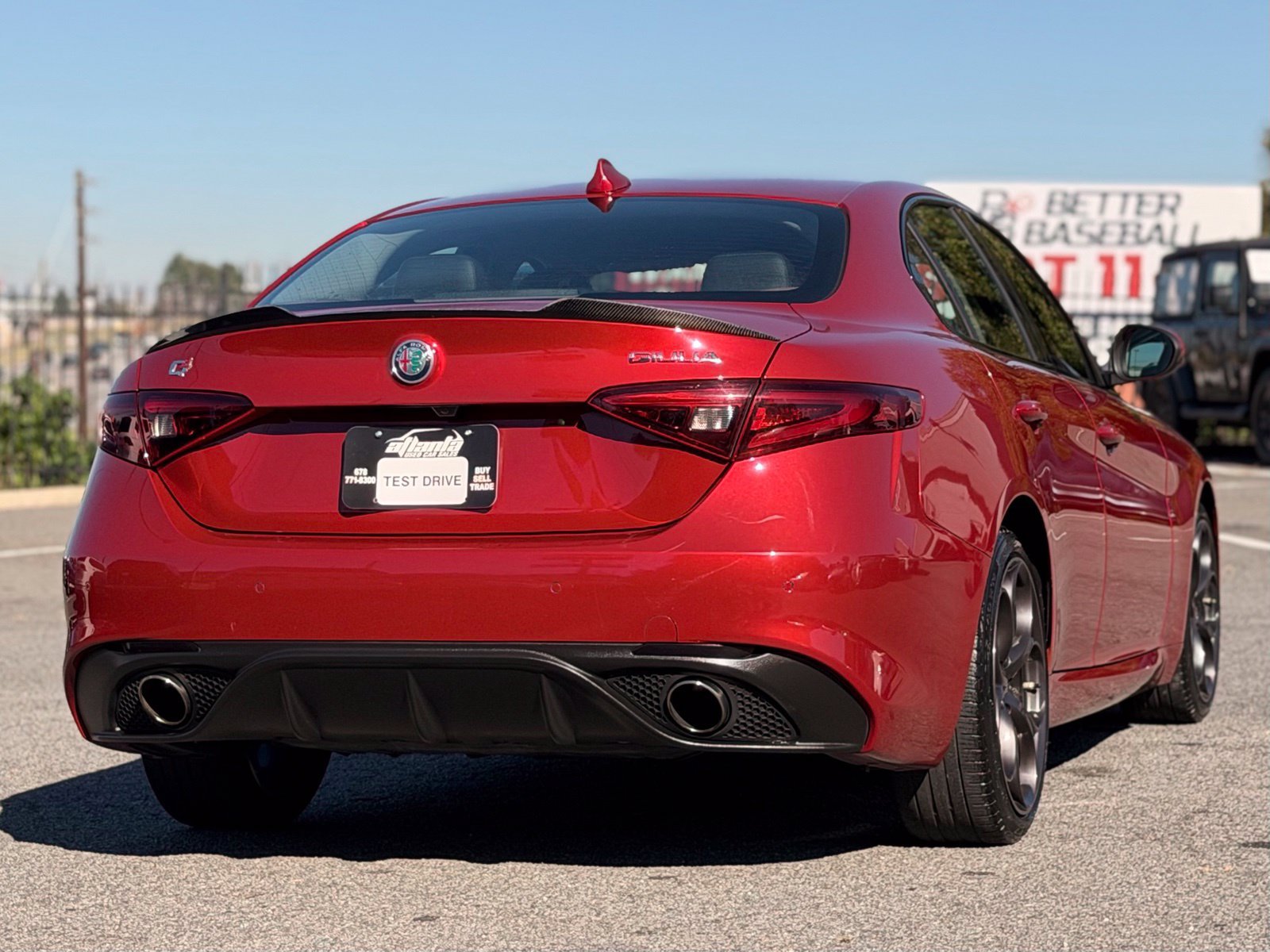 Used 2017 Alfa Romeo Giulia Ti w/ TI 19" Sport Package AWD/4WD image 5