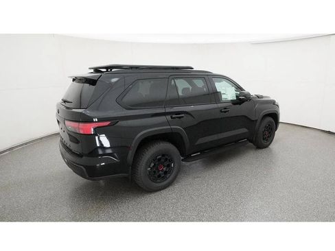 Used 2025 Toyota Sequoia TRD Pro AWD/4WD image 12