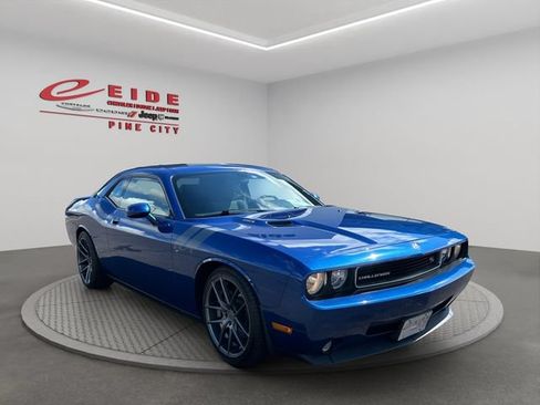 Used 2009 Dodge Challenger R/T RWD image 12