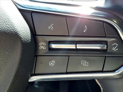 Used 2025 Chevrolet Blazer EV LT image 8