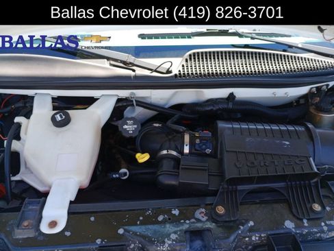 Used 2017 Chevrolet Express 2500 LS RWD image 30