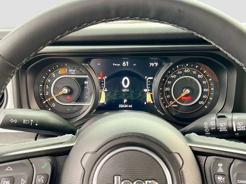 Certified 2025 Jeep Wrangler Unlimited Sport AWD/4WD image 12