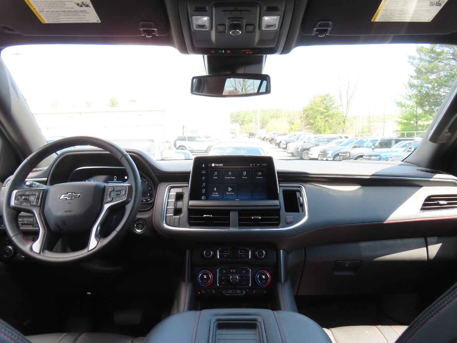 Used 2023 Chevrolet Tahoe RST w/ Luxury Package AWD/4WD image 16