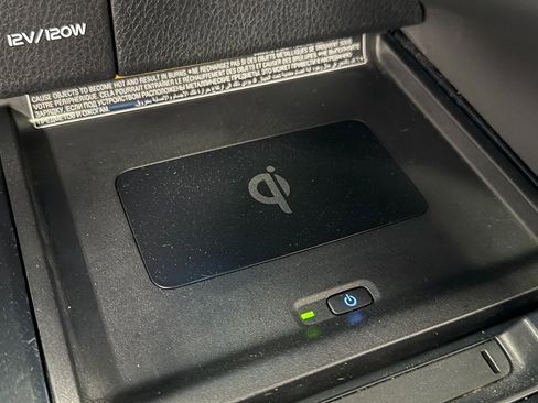 Used 2018 Toyota Camry XSE image 25