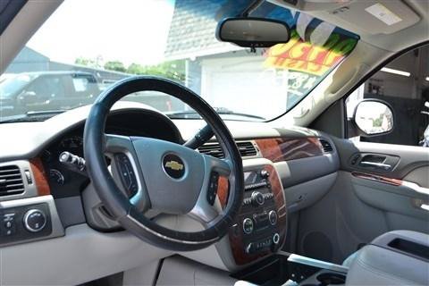 Used 2012 Chevrolet Tahoe LT AWD/4WD image 12