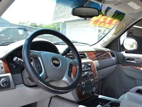 Used 2012 Chevrolet Tahoe LT AWD/4WD image 12