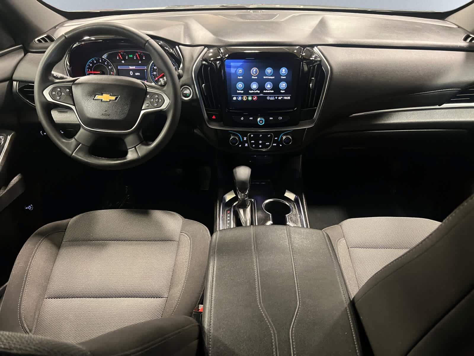 Used 2023 Chevrolet Traverse LT AWD/4WD image 10