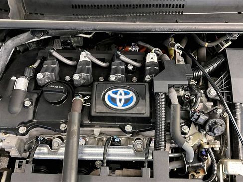 Used 2021 Toyota Corolla LE FWD image 31