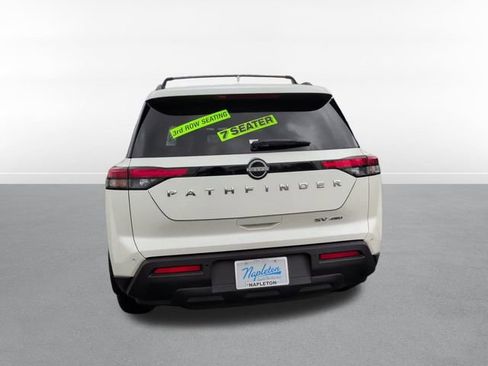 Used 2022 Nissan Pathfinder SV AWD/4WD image 7