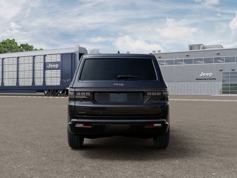 New 2026 Jeep Grand Wagoneer Limited AWD/4WD image 7
