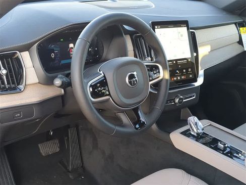 New 2026 Volvo XC90 B6 Plus w/ Protection Package Premier image 2