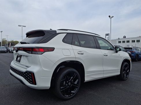 New 2026 Volkswagen Tiguan SE R-Line AWD/4WD image 4