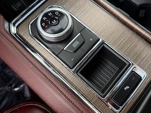 Certified 2024 Ford Expedition Limited image 27