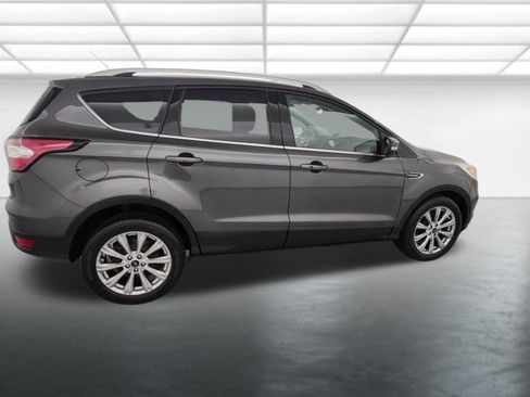 Used 2017 Ford Escape Titanium w/ Equipment Group 301A FWD image 8