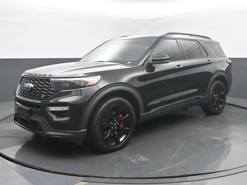 Used 2023 Ford Explorer ST w/ Equipment Group 401A AWD/4WD image 2