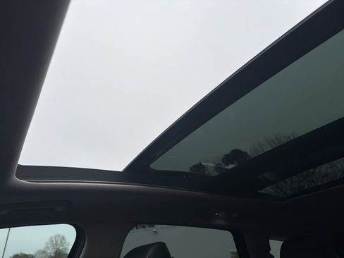 Used 2023 Kia Sportage SX image 30