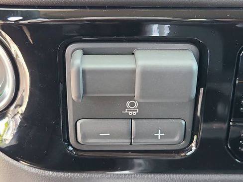 New 2026 Chevrolet Silverado 2500 LTZ w/ LTZ Plus Package AWD/4WD image 29