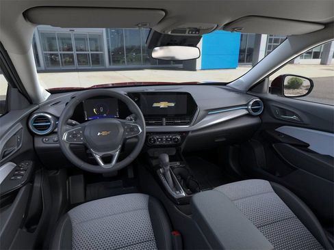 New 2026 Chevrolet Trax LT w/ Driver Confidence Package FWD image 15
