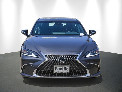 Used 2025 Lexus ES 350 FWD image 2