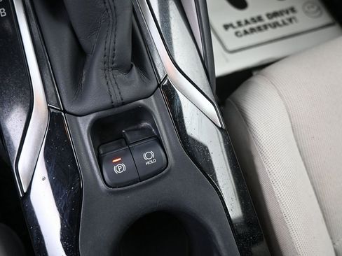 Used 2020 Toyota Corolla LE image 21