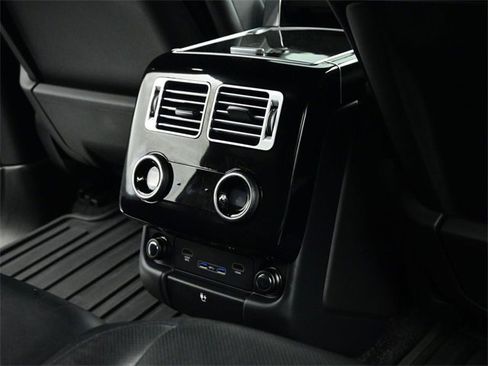 Used 2022 Land Rover Range Rover Long Wheelbase Autobiography image 29