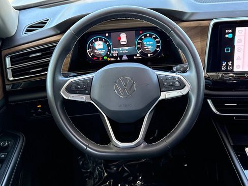 Used 2024 Volkswagen Atlas SE AWD/4WD image 22