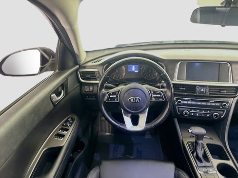 Used 2020 Kia Optima SE image 17