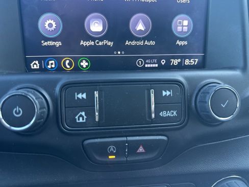 Used 2023 GMC Terrain AT4 AWD/4WD image 15