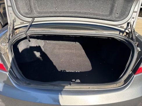 Used 2012 Chrysler 200 Touring image 18