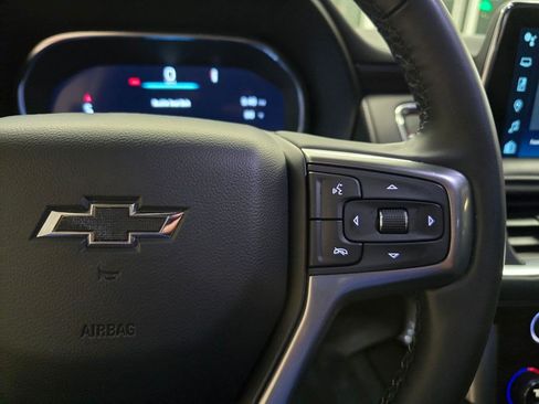 Used 2024 Chevrolet Tahoe Z71 w/ Luxury Package AWD/4WD image 21