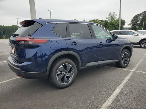 Used 2025 Nissan Rogue SV FWD image 6