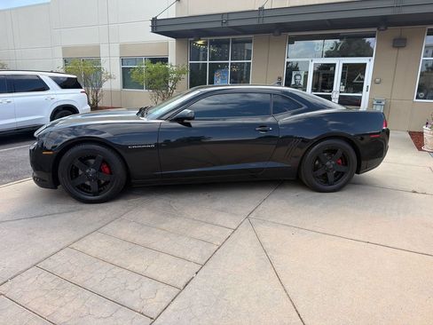 Used 2015 Chevrolet Camaro LS RWD image 2