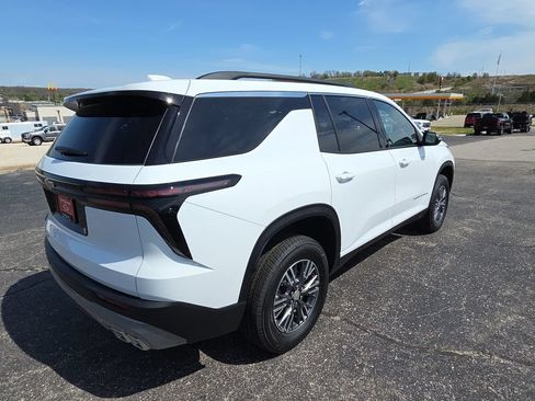 New 2026 Chevrolet Traverse LT AWD/4WD image 8