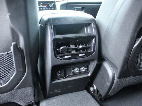 Used 2025 Jeep Grand Cherokee Laredo w/ Luxury Tech Group I image 34