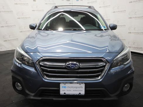 Used 2018 Subaru Outback 2.5i Premium AWD/4WD image 11