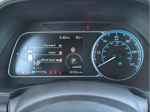 Used 2024 Nissan Leaf S FWD image 16