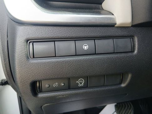 Used 2023 Nissan Rogue SV FWD image 20
