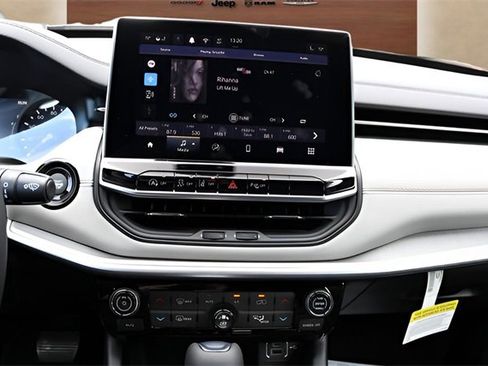 New 2026 Jeep Compass Limited image 20